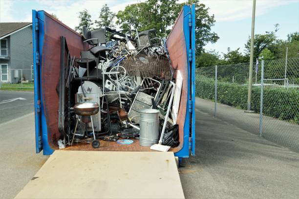 Best Yard Waste Removal  in Pleasant Prairie, WI